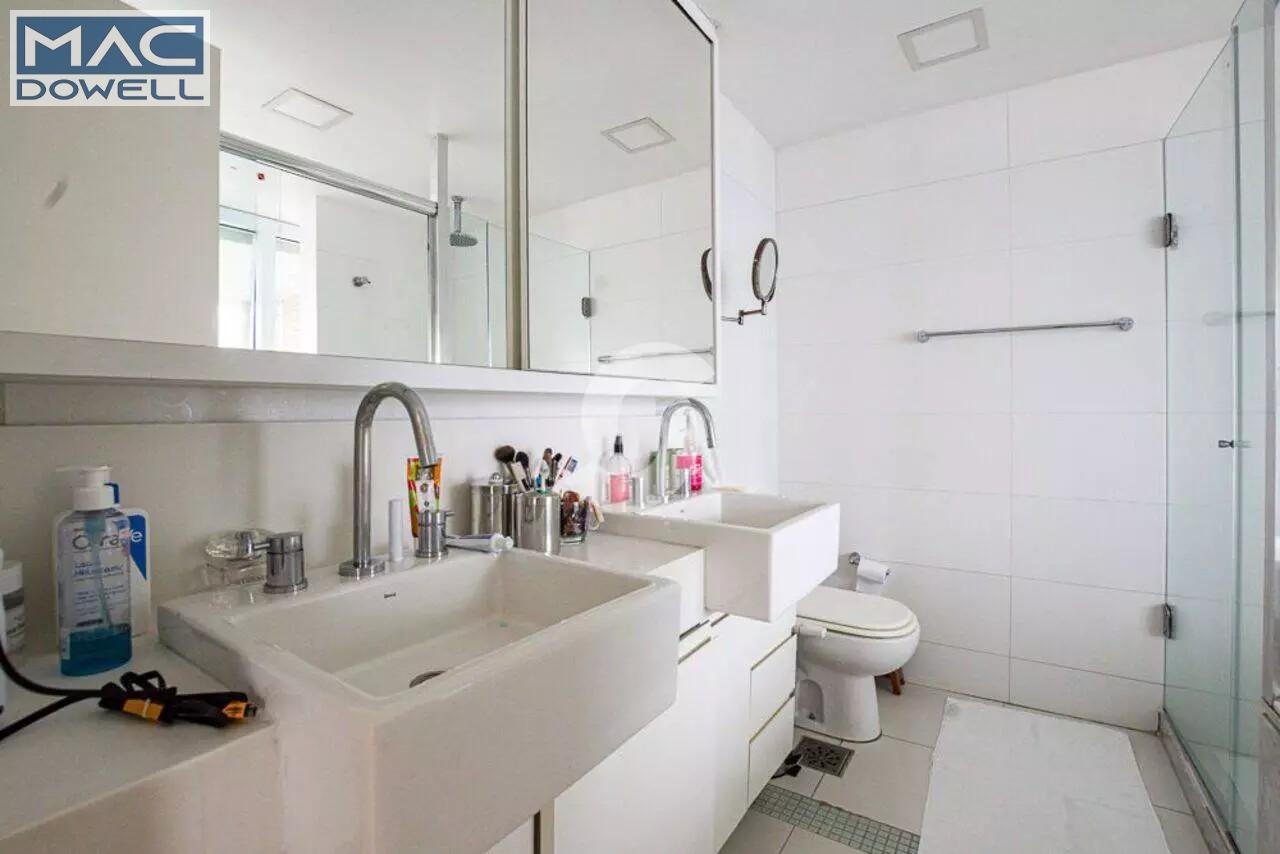 Apartamento à venda com 4 quartos, 4 suítes, 4 vagas e 300m² no Icaraí, Niterói (RJ) — foto 22 de 25