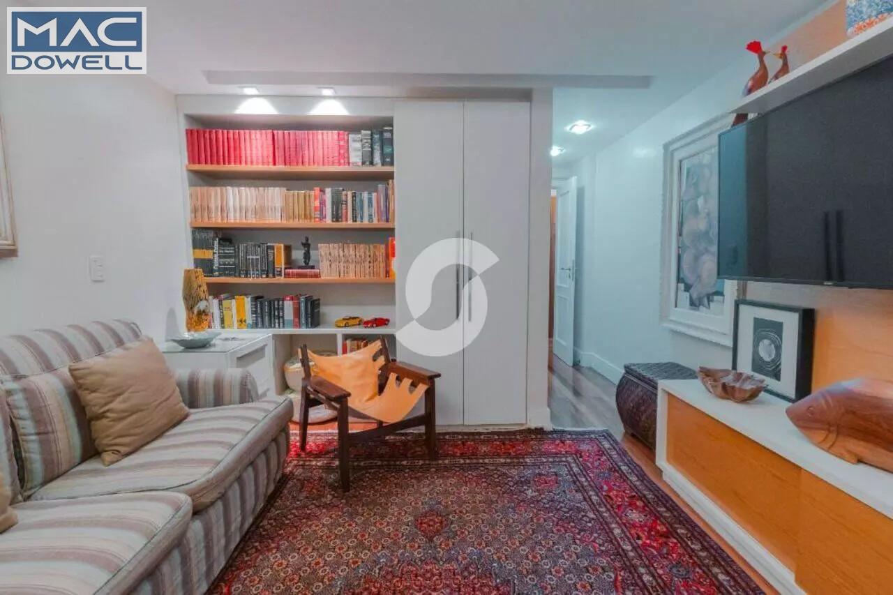Apartamento à venda com 4 quartos, 4 suítes, 3 vagas e 300m² no Icaraí, Niterói (RJ) — foto 8 de 23