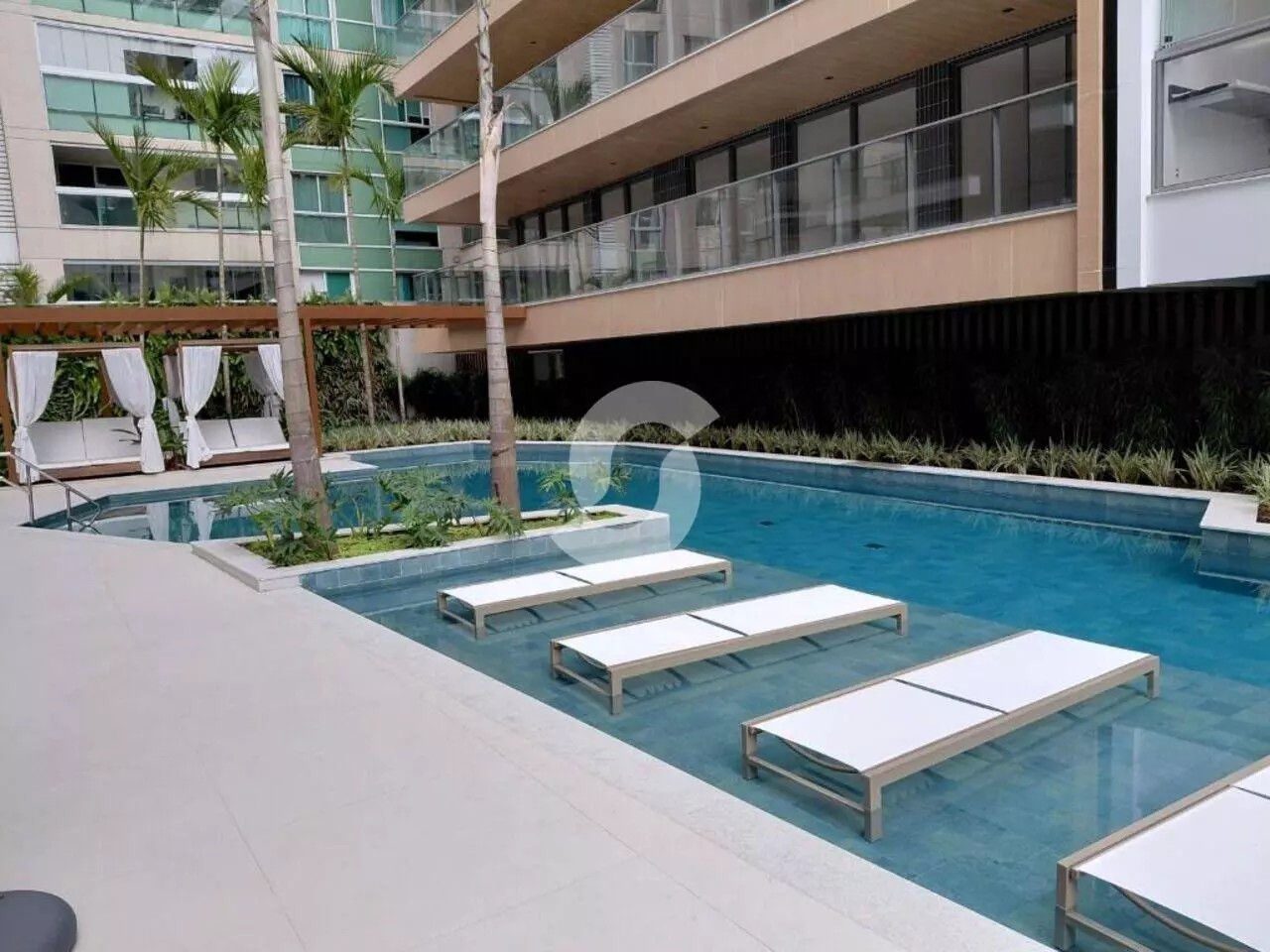 Apartamento à venda com 4 quartos, 4 suítes, 3 vagas e 350m² no Icaraí, Niterói (RJ) — foto 13 de 30