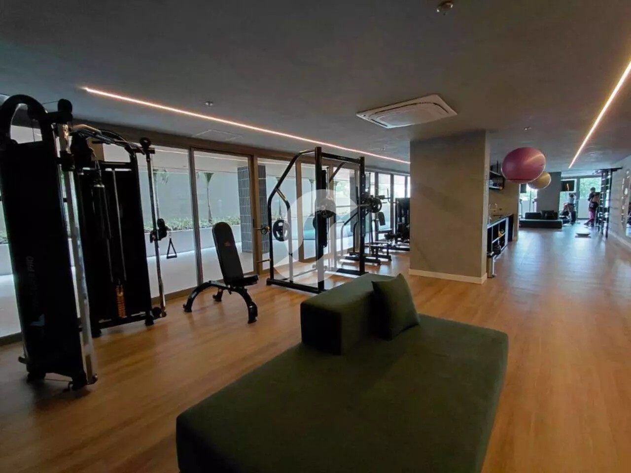 Apartamento à venda com 4 quartos, 4 suítes, 3 vagas e 350m² no Icaraí, Niterói (RJ) — foto 15 de 30