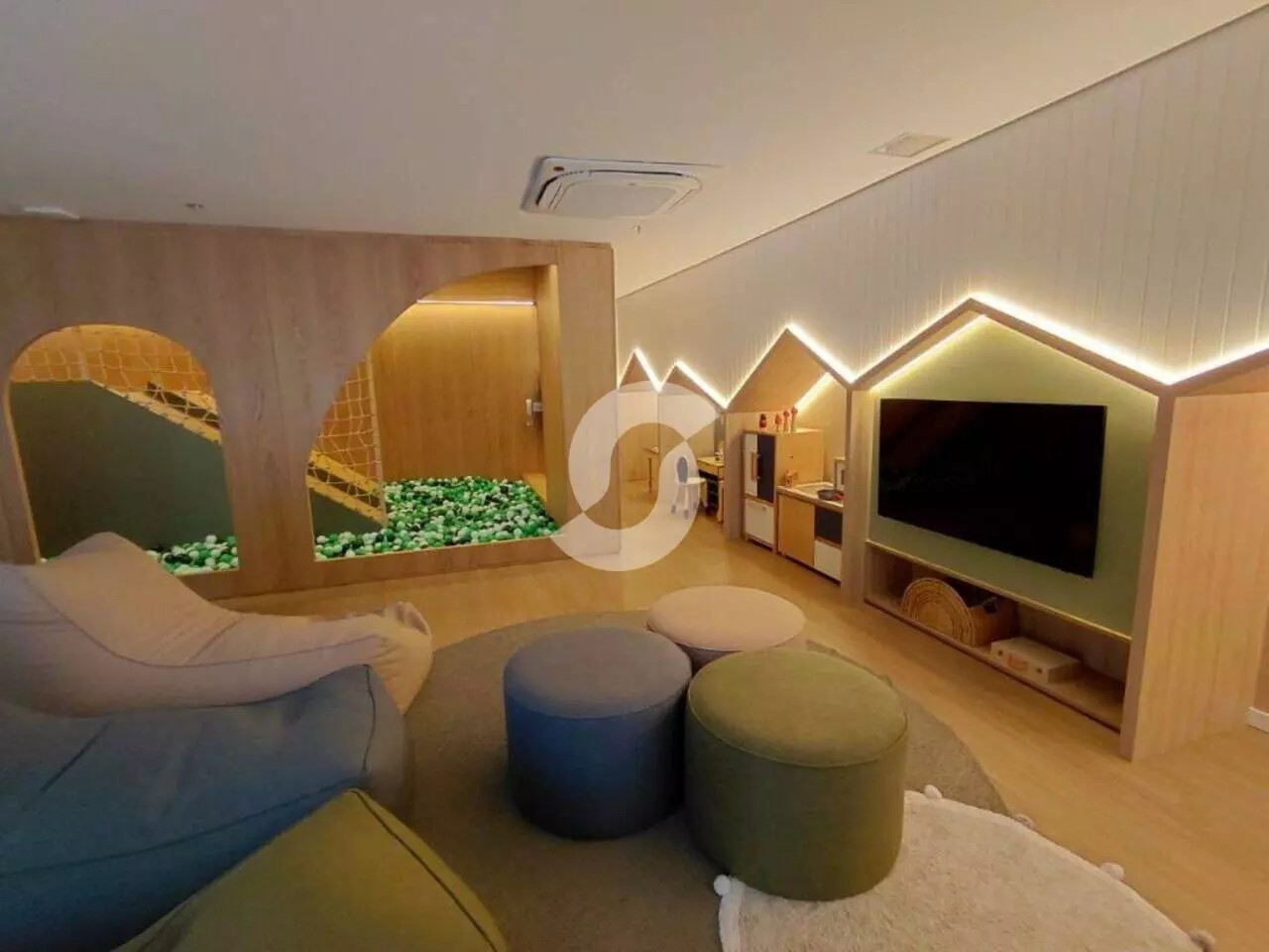 Apartamento à venda com 4 quartos, 4 suítes, 3 vagas e 350m² no Icaraí, Niterói (RJ) — foto 18 de 30