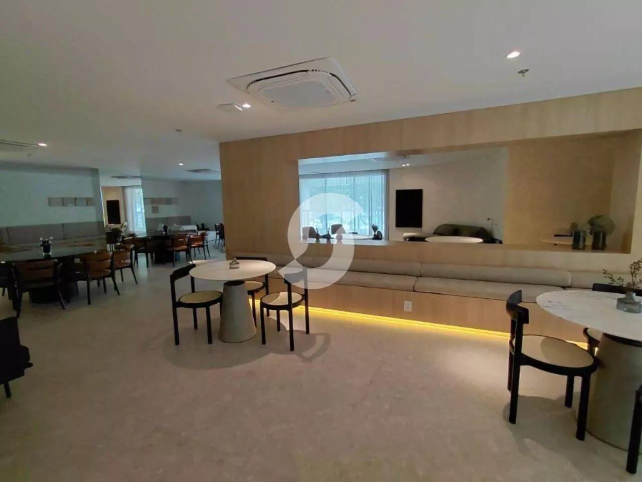 Apartamento à venda com 4 quartos, 4 suítes, 3 vagas e 350m² no Icaraí, Niterói (RJ) — foto 25 de 30