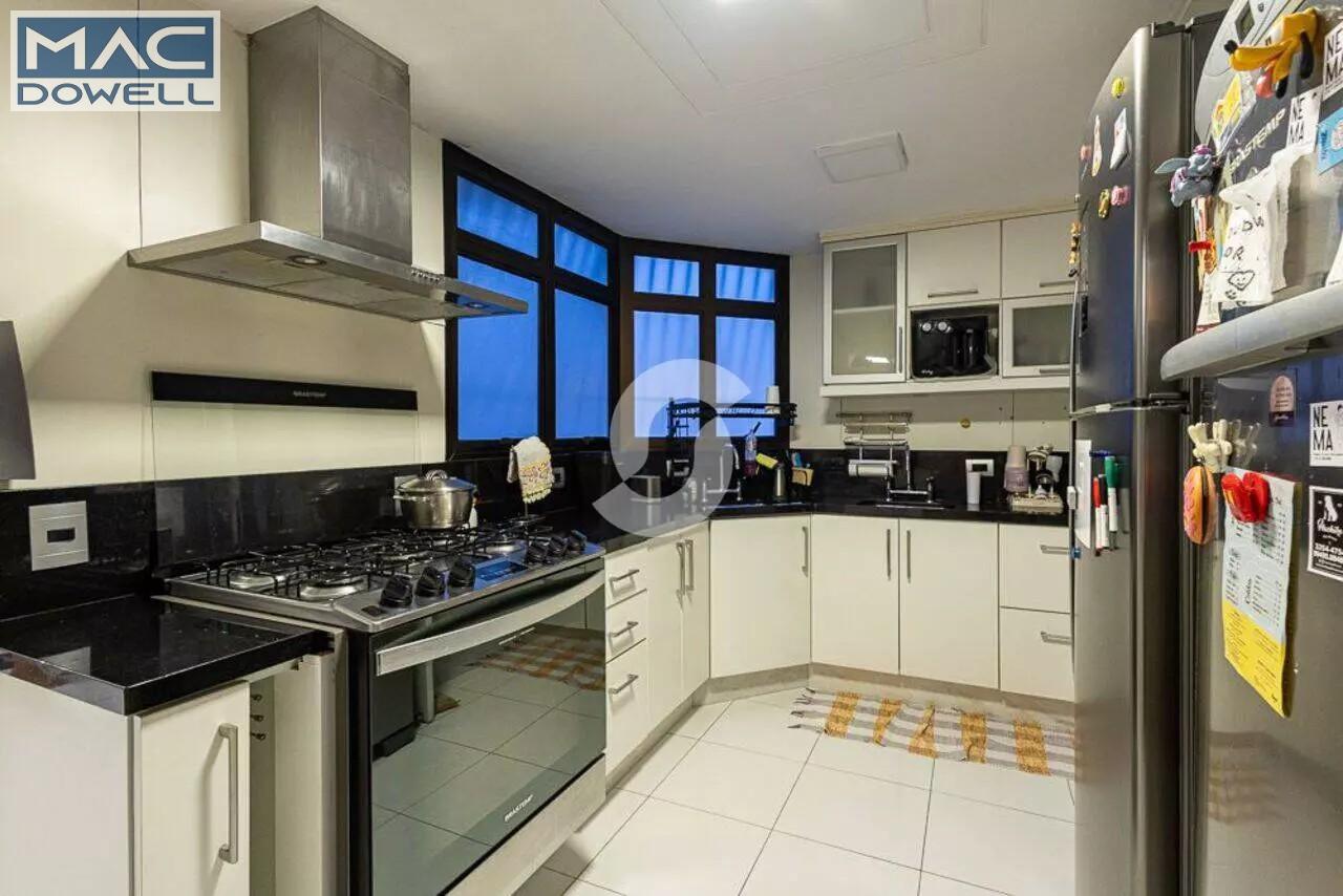 Apartamento à venda com 4 quartos, 4 suítes, 3 vagas e 480m² no Icaraí, Niterói (RJ) — foto 16 de 17