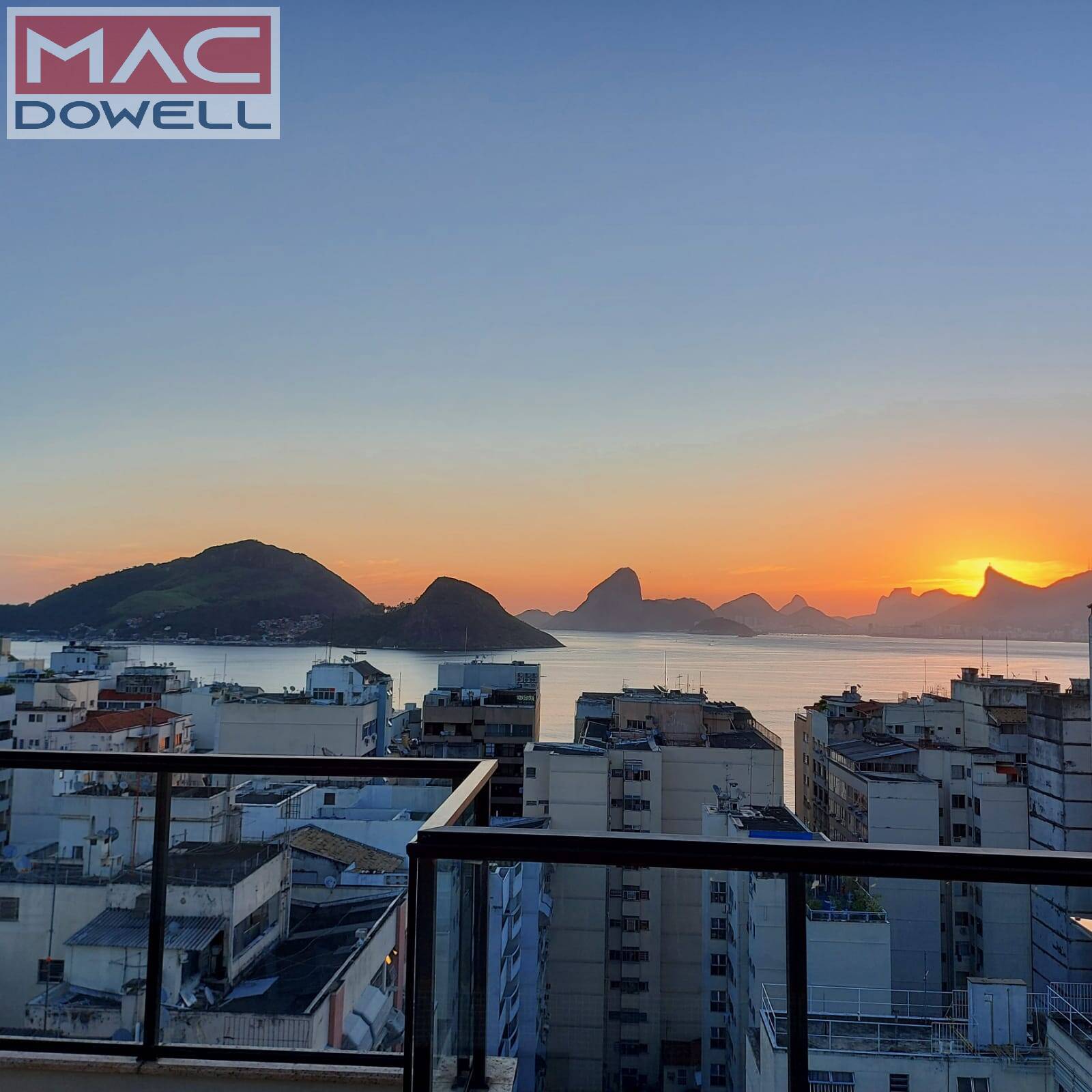 Cobertura Triplex com 341 m² - 5 Quartos - A VENDA - Icaraí - Niterói