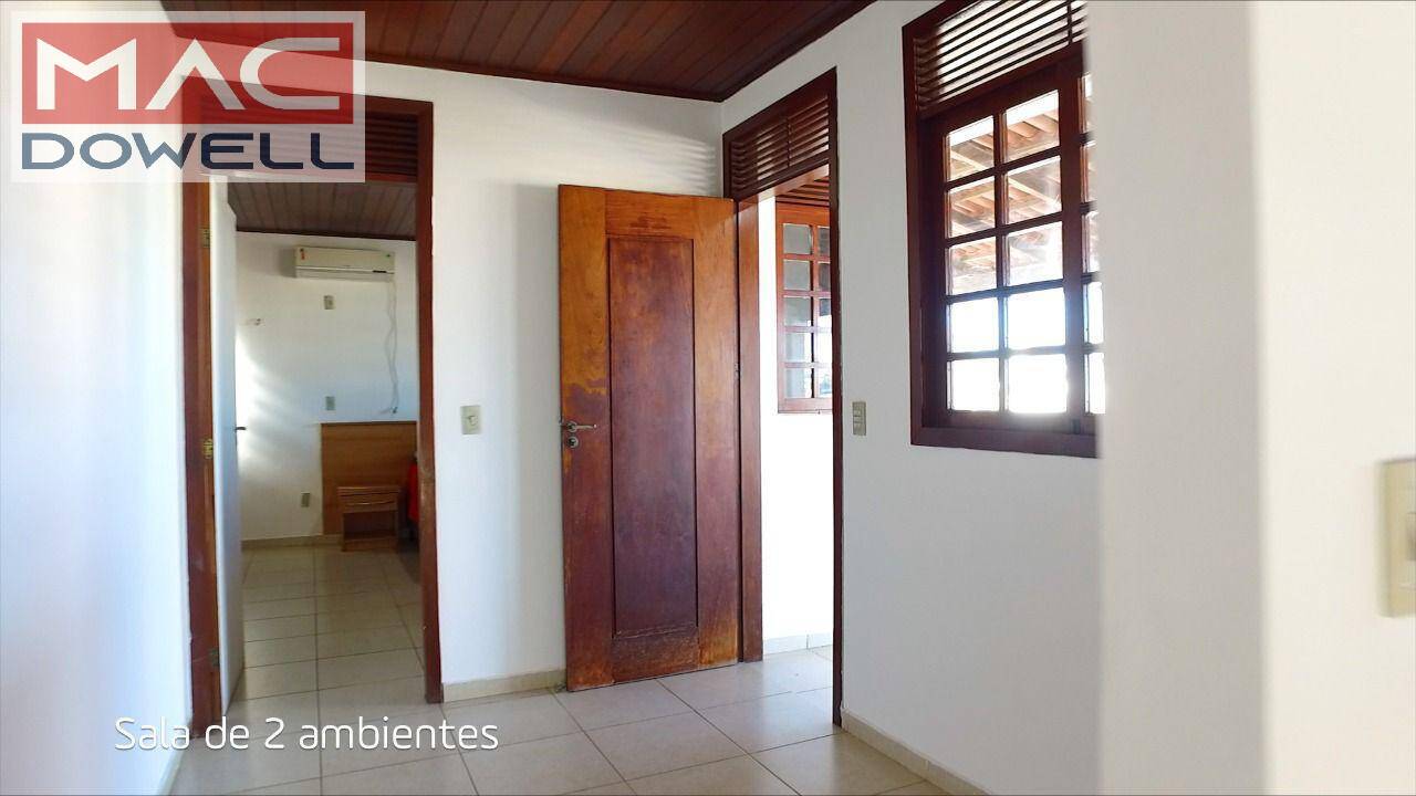 Casa à venda com 4 quartos, 265m² - Foto 18