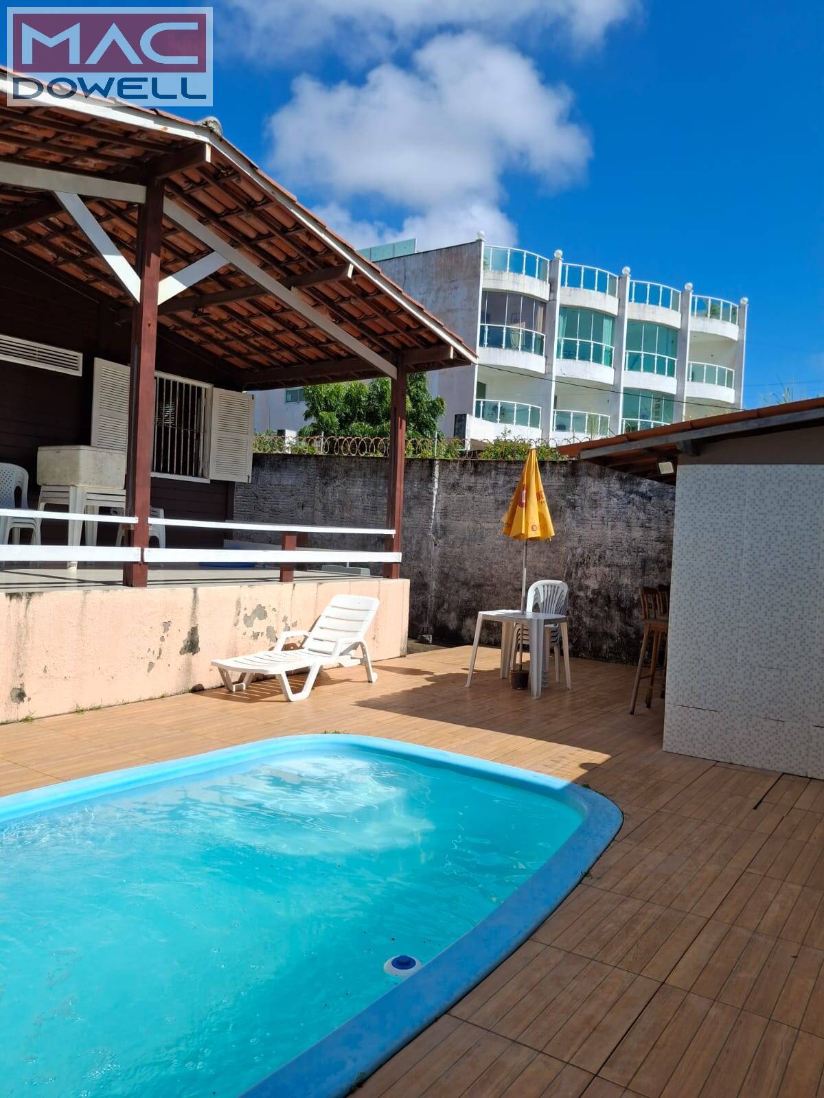 Casa à venda com 7 quartos, 315m² - Foto 3