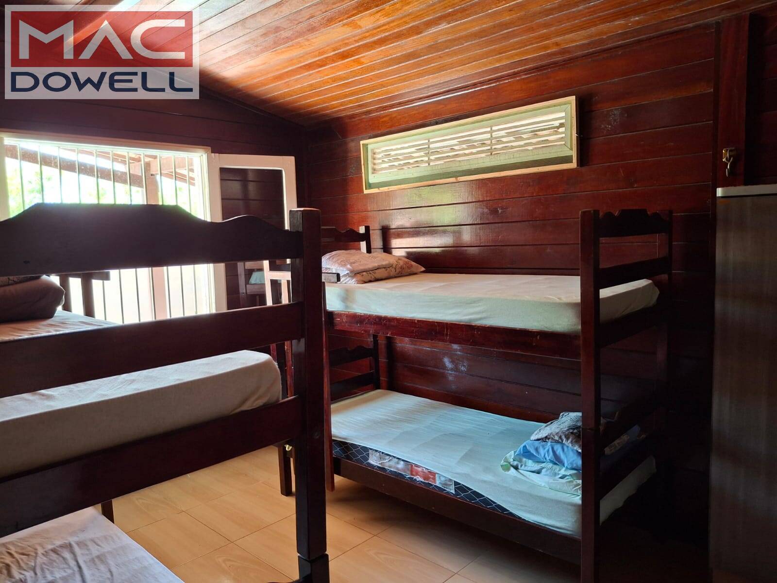 Casa à venda com 7 quartos, 315m² - Foto 17