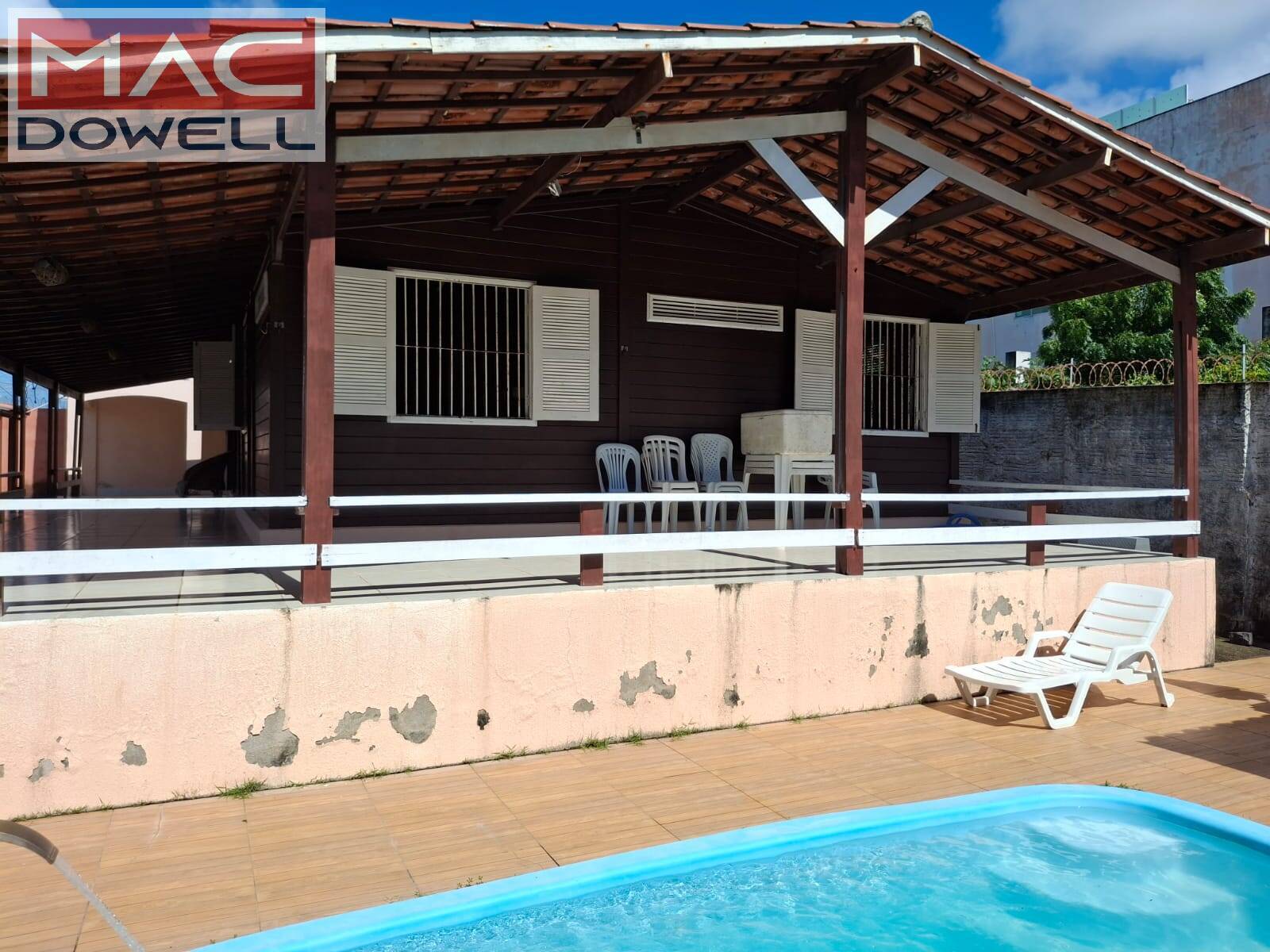 Casa à venda com 7 quartos, 315m² - Foto 2