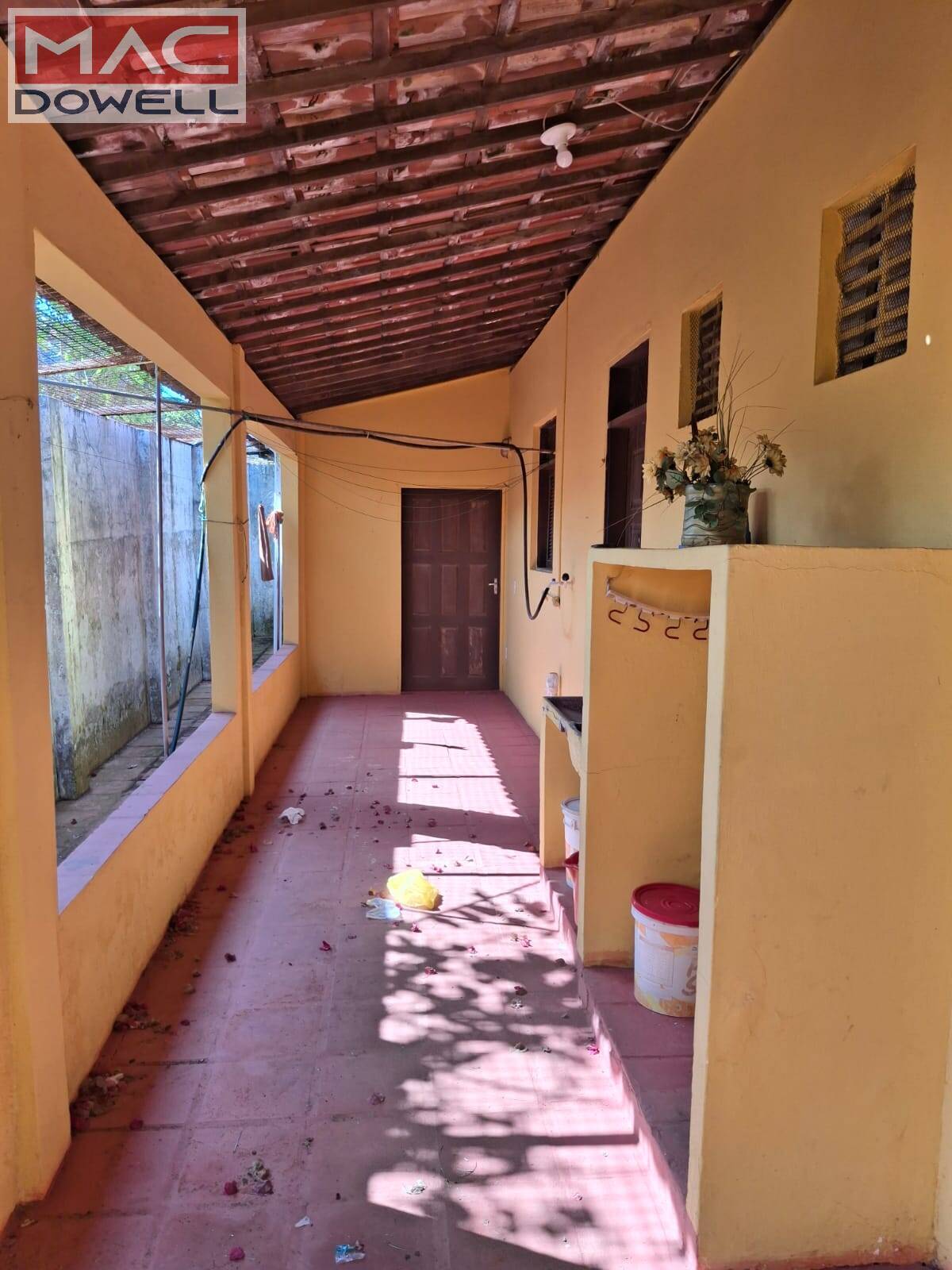 Casa à venda com 4 quartos, 250m² - Foto 3