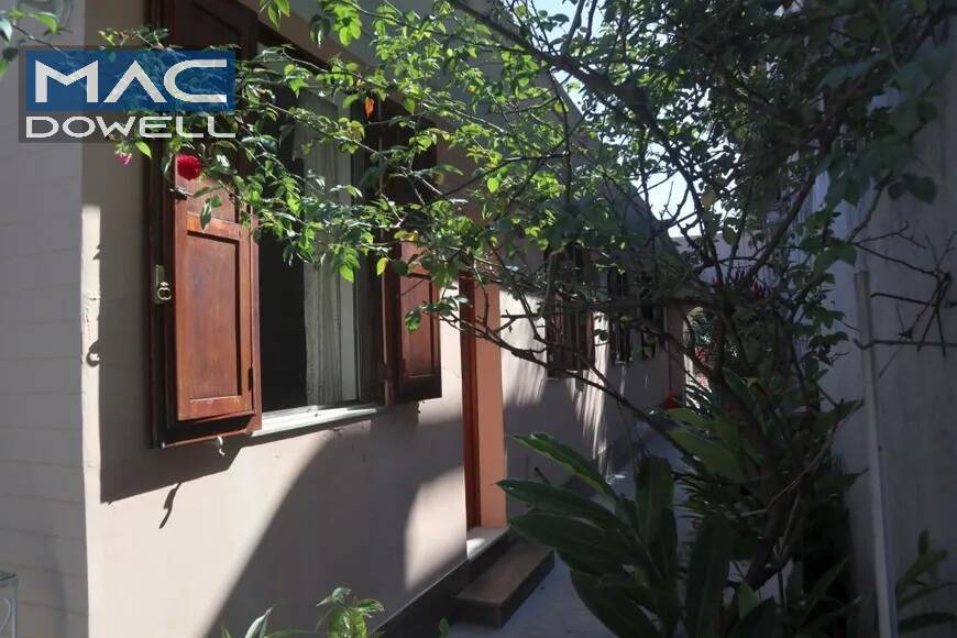 Casa, 6 quartos, 279 m² - Foto 2