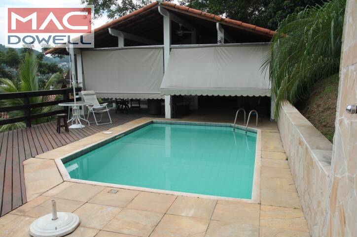 Venda - Casa de 433 m² com 4 quartos - Piratininga, Niterói/RJ
